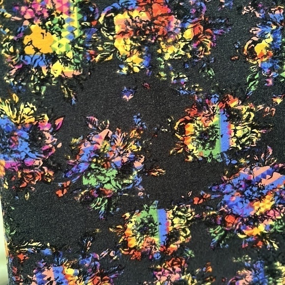 LULAROE Black Color Splash Julia Dress, Size X-Small, GUC. - Picture 5 of 7